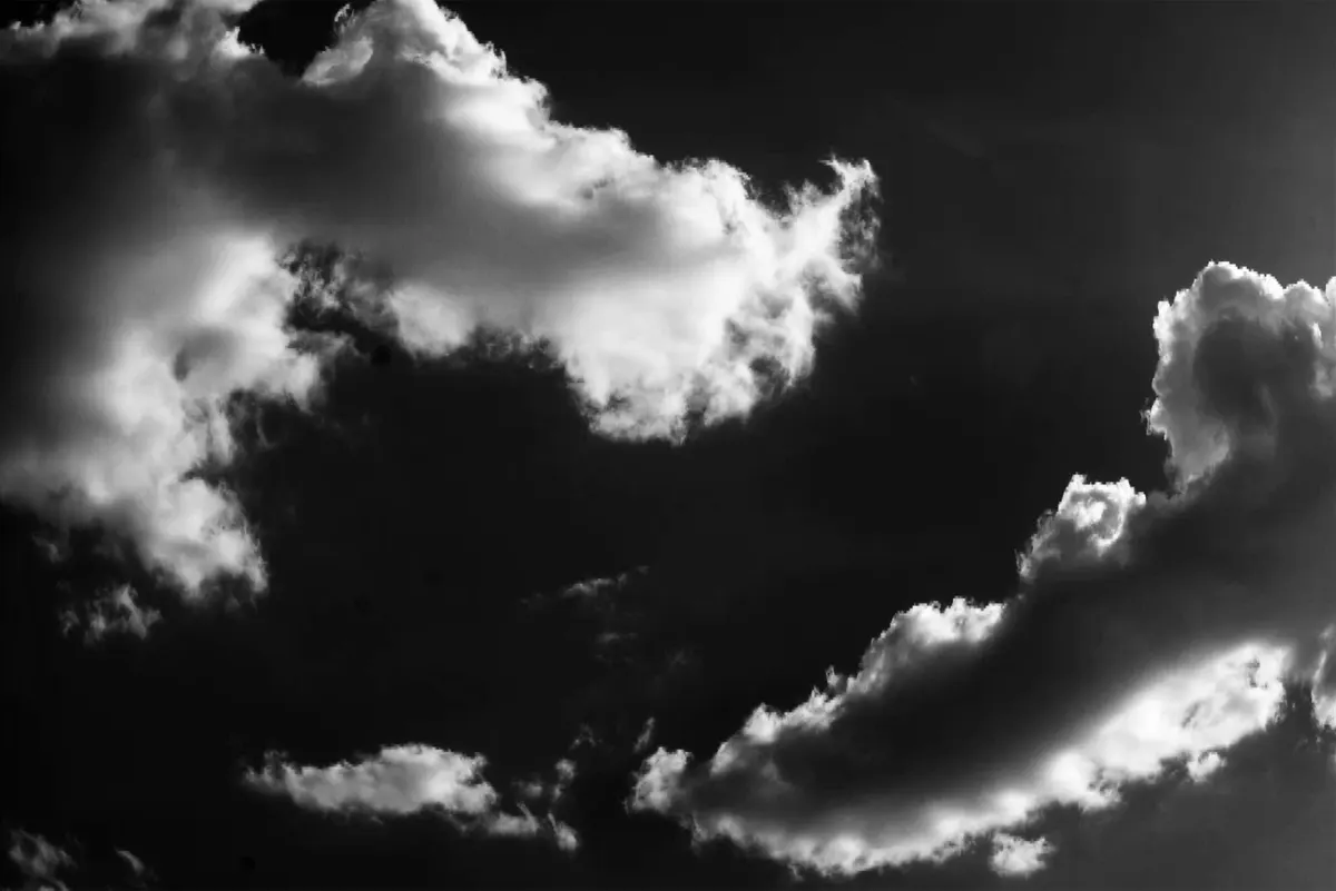 Fracture (i) Clouds Gallery Image 1