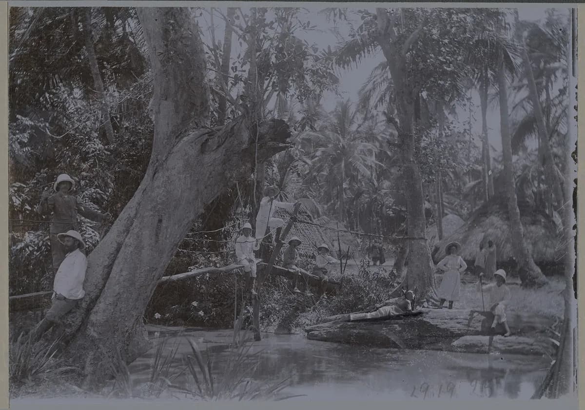 Kaspale’s Archive Intrusion / The Post Card Series Gallery Image 6