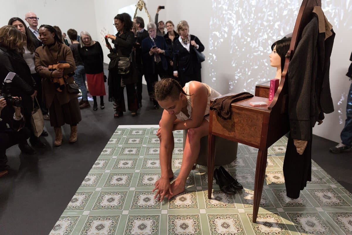 Fracture (i) Gallery Image 8